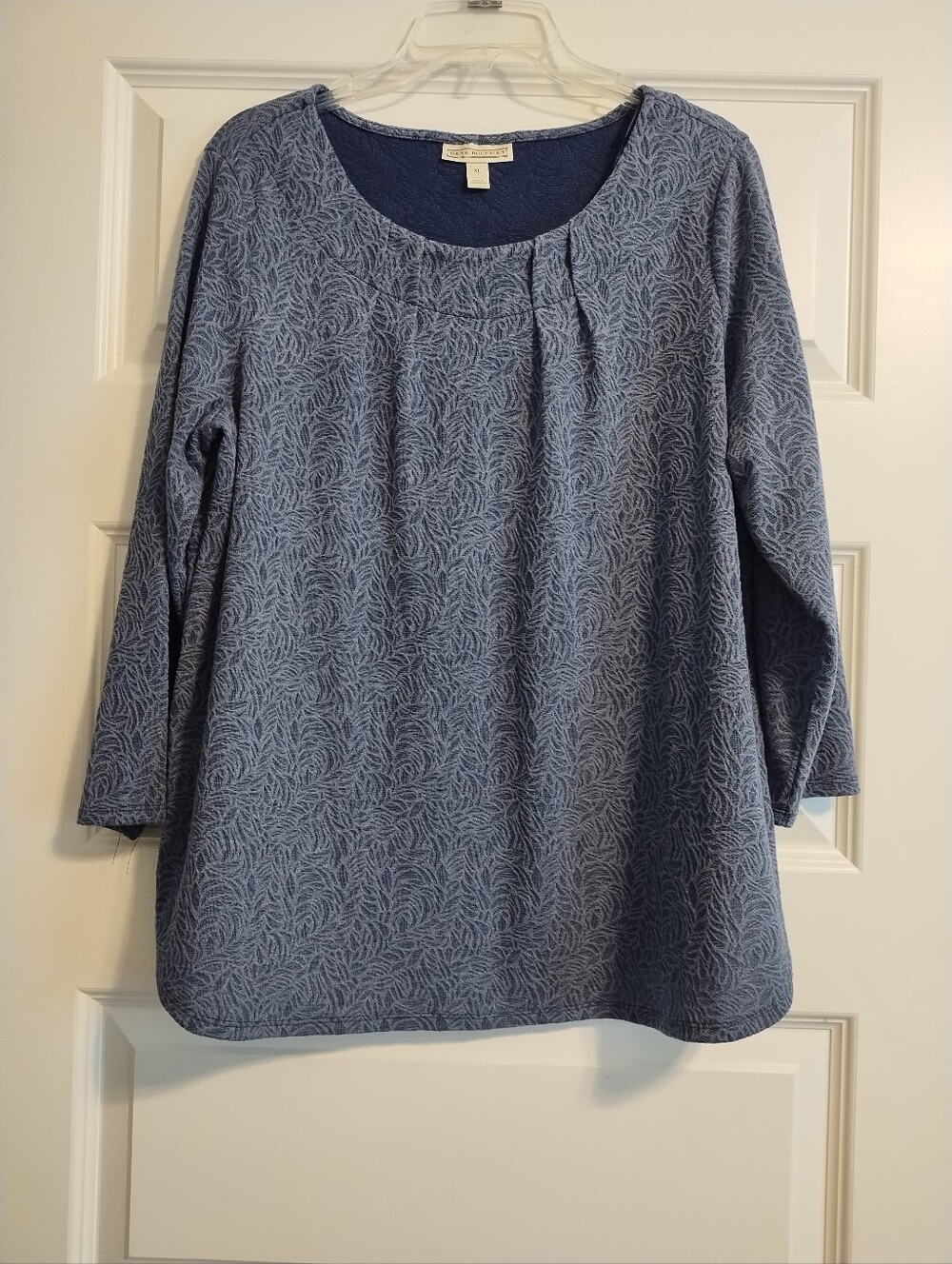 Dana Buchman Blue Patterned Scoop Neck Women’s Top